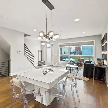 Image 5 - 2728 West Adams Street, Chicago, IL 60612, USA - House for sale