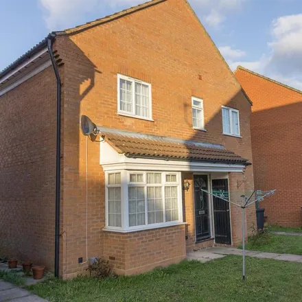 Rent this 2 bed house on The Paddocks in Flitwick, MK45 1XQ