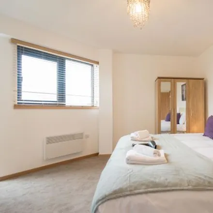 Image 4 - Stonehill Green, Swindon, SN5 7FG, United Kingdom - Apartment for rent
