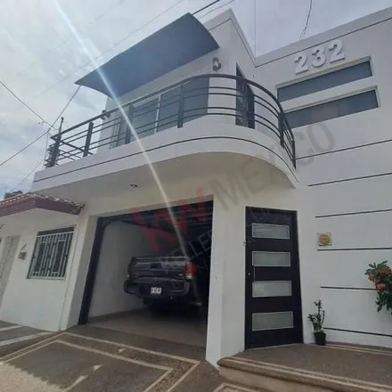 Buy this 3 bed house on Avenida Amado Nervo in Tierra Blanca, 80030 Culiacán