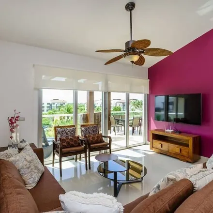 Rent this 2 bed condo on Toks Playa del Carmen in Chemuyil 52 Mza 1Lt.1 Local A-10, Santa Fe