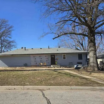 Image 3 - 1321 North 67th Street, Lincoln, NE 68505, USA - House for sale