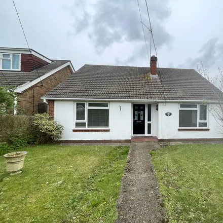 Rent this 3 bed house on Granada Road in Hedge End, SO30 4AS