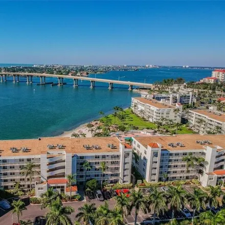 Rent this 2 bed condo on unnamed road in Saint Petersburg, FL 33715