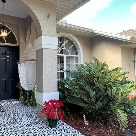 Image 3 - 2401 Piper Boulevard, Willoughby Acres, Collier County, FL 34110, USA - House for rent
