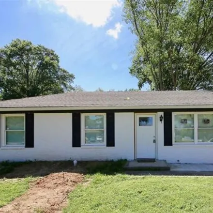 Rent this 3 bed house on 502 West Skyline Drive in Bloomington, IN 47404