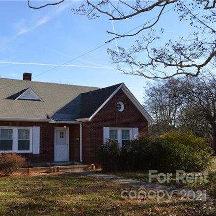 Rent this 3 bed house on 168 Park Street in Statesville, NC 28677