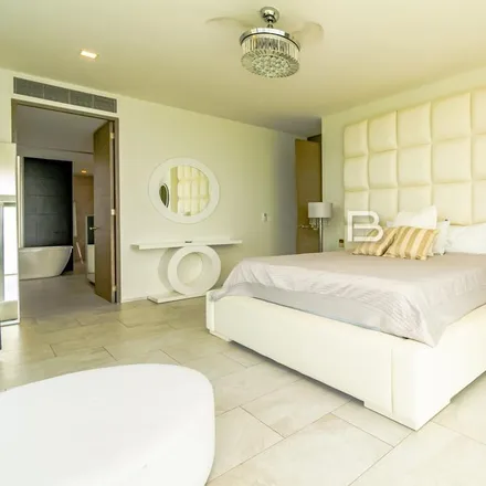 Image 3 - Avenida Paraíso, Isla Dorada, 75500 Cancún, ROO, Mexico - Apartment for rent