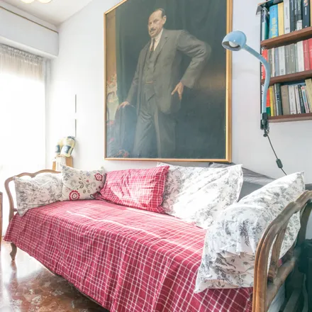 Rent this 3 bed room on Via Savona in 94, 20144 Milan MI