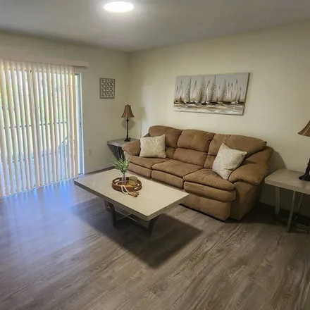 Image 7 - Englewood, Jacksonville, FL - Apartment for rent
