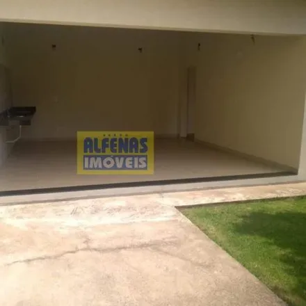 Buy this 2 bed house on Avenida João César de Oliveira in Eldorado, Contagem - MG