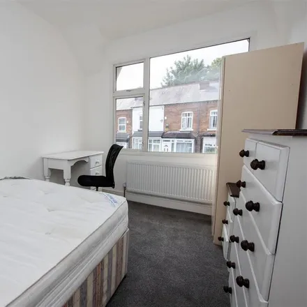 Image 5 - UF, Harborne Park Road, Metchley, B17 0NG, United Kingdom - House for rent