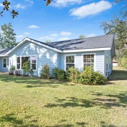 Buy this 4 bed house on 896 Holly Street in Lake Charles, LA 70601
