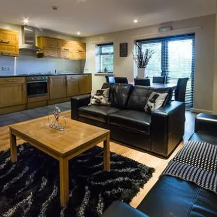 Image 2 - Stanmore Lane, Winchester, SO22 4DP, United Kingdom - Apartment for rent