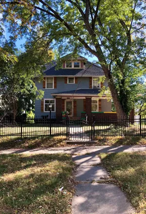 Buy this 7 bed house on 1902 Douglas Street in Sioux City, IA 51104