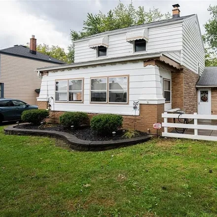 Buy this 3 bed house on 205 Woodcrest Drive in Buffalo, NY 14220