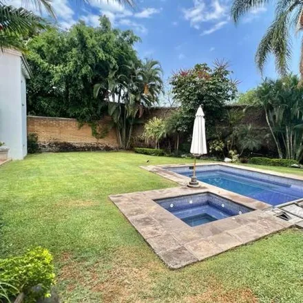 Buy this 3 bed house on VIPS in Calle Río Mayo, 62290 Cuernavaca