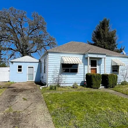 Image 3 - 952 D Street, Independence, OR 97351, USA - House for sale