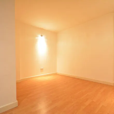 Rent this 2 bed apartment on The Barmum in Queen's Road, Nottingham