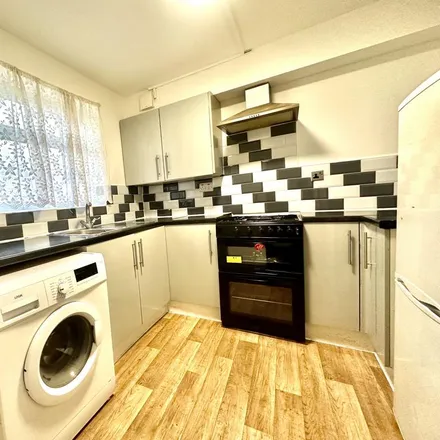 Image 3 - unnamed road, London, IG11 8JY, United Kingdom - Apartment for rent