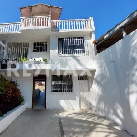 Rent this 5 bed house on Pedro Sáenz de Baranda in Alta Costa Azul, 39300 Acapulco