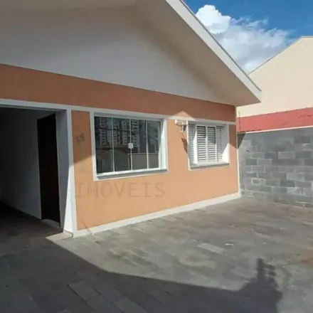 Buy this 3 bed house on Rua Estados Unidos in Jardim Quisisana, Poços de Caldas - MG