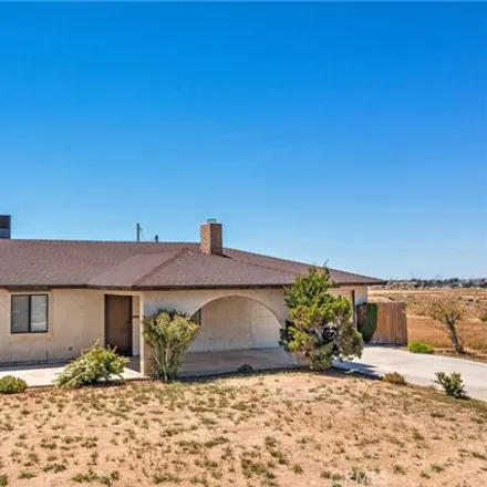 Buy this 3 bed house on 16220 Green Hill Drive in Valley High North, Victorville