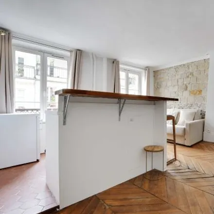 Image 2 - 7 Rue Manuel, 75009 Paris, France - Apartment for rent