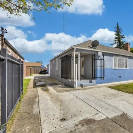 Buy this 3 bed house on 3971 41st Street in Oak Park, CA 95820