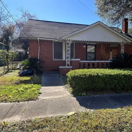 Buy this 2 bed house on 3028 Gray Street in Houston, TX 77004