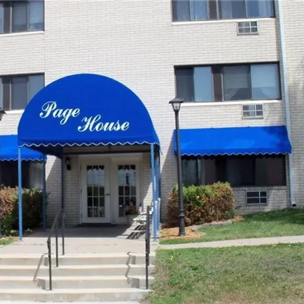 Rent this 1 bed condo on Page House in North Whitford Street, Fergus Falls