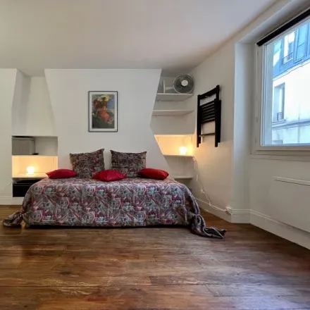 Image 6 - 75 Rue Saint-Honoré, 75001 Paris, France - Apartment for rent