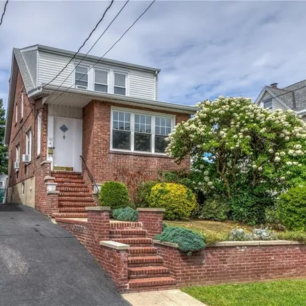 Buy this 3 bed house on 95 1st Street in City of Yonkers, NY 10704