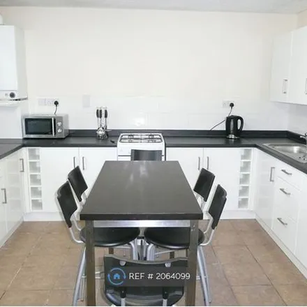Rent this 6 bed townhouse on Gadd Street in Nottingham, NG7 4BJ
