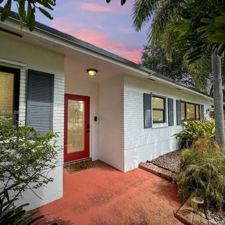 Image 3 - 2020 NW 111th Ave, Pembroke Pines, Florida, 33026 - House for sale