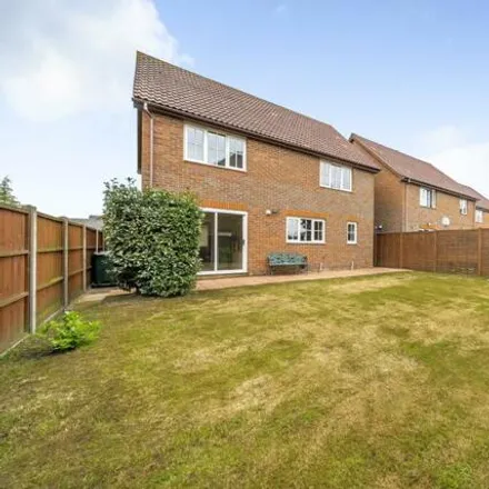 Image 5 - Conker Close, Kingsnorth, TN23 3LL, United Kingdom - House for sale