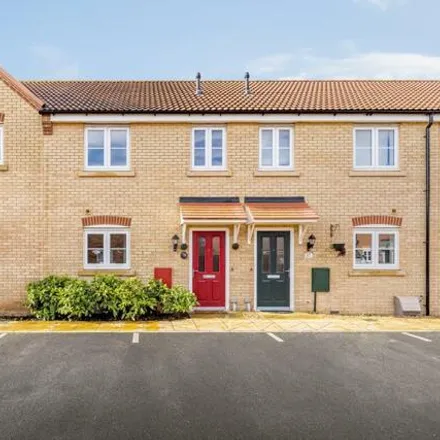 Buy this 3 bed townhouse on Palgrave Way in Pinchbeck, PE11 3YW