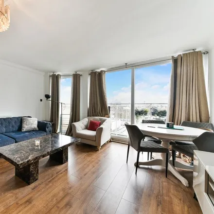 Image 1 - Campden Hill Towers, 112 Notting Hill Gate, London, W11 3QG, United Kingdom - Apartment for rent