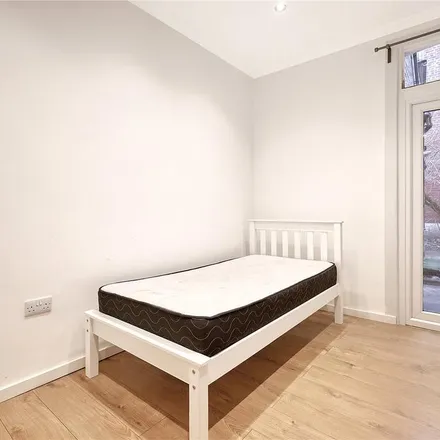 Image 7 - 641 Seven Sisters Road, London, N15 5LE, United Kingdom - Apartment for rent