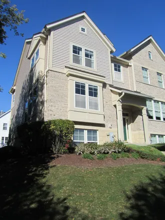 Image 2 - 5575 Cambridge Way, Hanover Park, IL 60133, USA - Townhouse for rent
