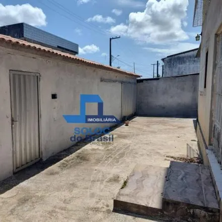 Buy this 5 bed house on Assembléia de Deus in Rua Cento e Quatorze, Caetés III