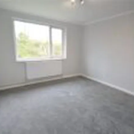 Image 5 - Downs Court Road, London, CR8 1BA, United Kingdom - Apartment for rent
