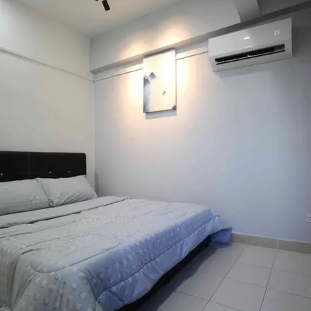 Rent this 1 bed apartment on French School of Kuala Lumpur in Jalan Dutamas Raya, Segambut