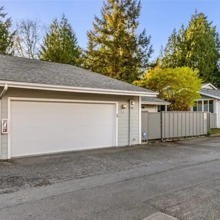 Buy this 3 bed house on Northeast 25th Street in Bellevue, WA 98005