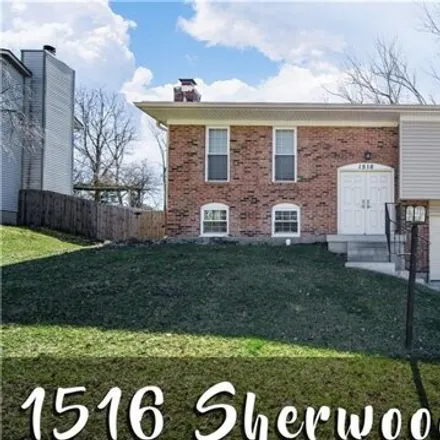 Buy this 3 bed house on 1470 Sherwood Forest Drive in Miamisburg, OH 45342