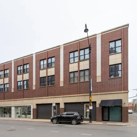 Buy this 2 bed condo on CB2 in 1600 North Halsted Street, Chicago