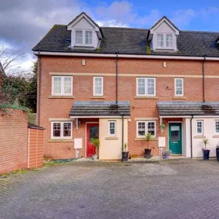 Buy this 3 bed townhouse on 12 Brockhill Lane in Redditch, B97 6GZ