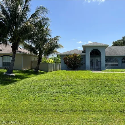 Image 1 - 413 Northwest 17th Place, Cape Coral, FL 33993, USA - House for sale
