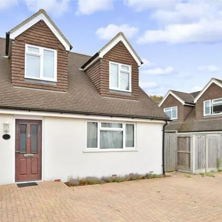 Buy this 3 bed house on Avon Close in Canterbury, CT1 1RF