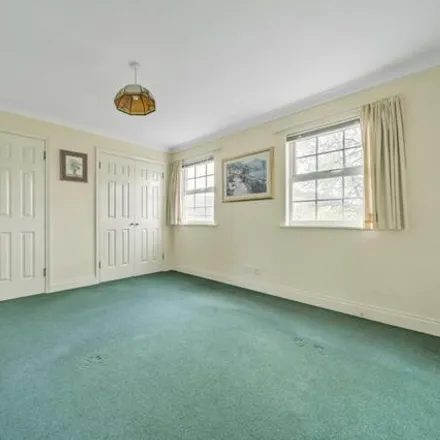 Image 5 - St George's Manor, Mandelbrote Drive, Oxford, OX4 4XG, United Kingdom - Townhouse for sale